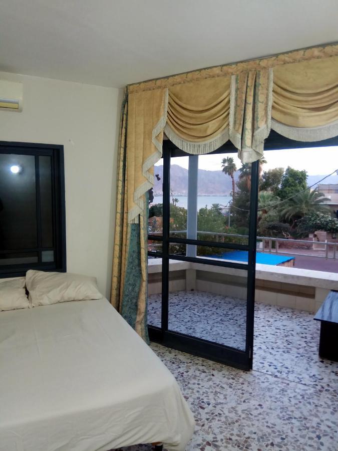 Efroni Villa Guesthouse エイラート エクステリア 写真
